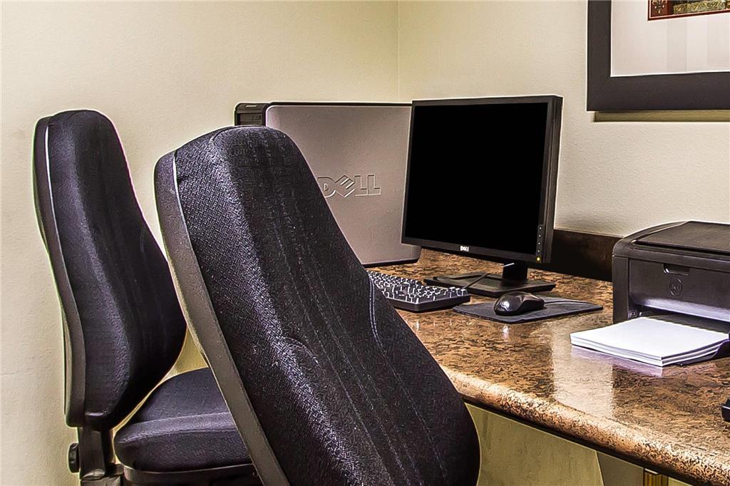Evangeline Downs Hotel, Ascend Hotel Collection Opelousas Facilities photo