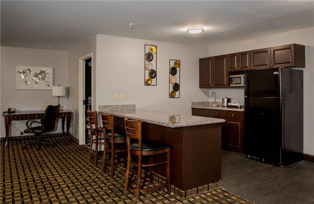 Evangeline Downs Hotel, Ascend Hotel Collection Opelousas Room photo